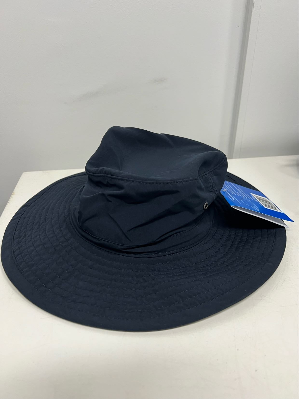 LANDSDALE - PRIMARY SCHOOL - HAT